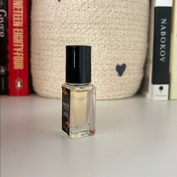 3/$30 nest vanilla bourbon size 3 m L - Picture 2 of 2